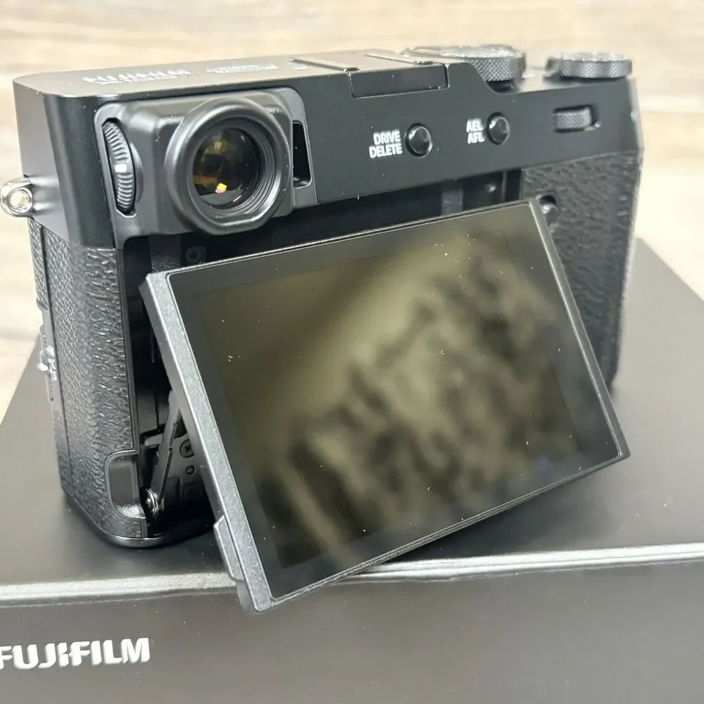 FUJIFILM X100VI 40.2MP Digital Camera - Black *BRAND NEW*